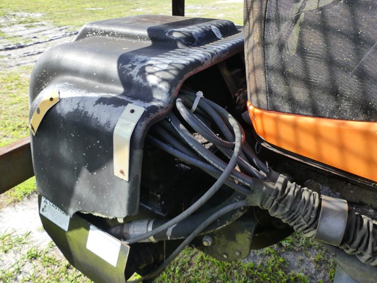 kubota-m108s-image-12