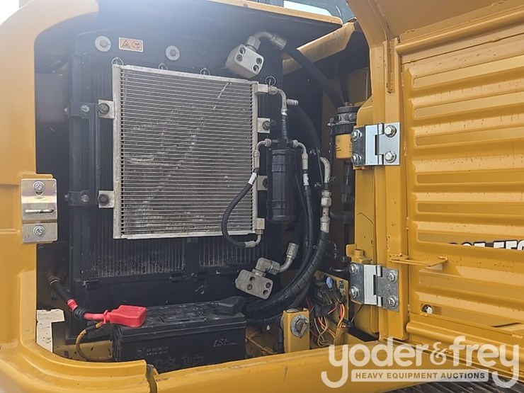 2018-caterpillar-305.5-image-72