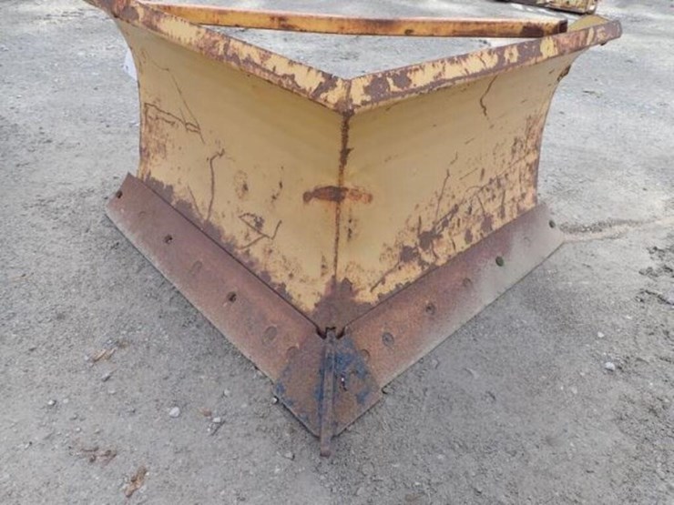 4-ft-v-plow-045312-image-12