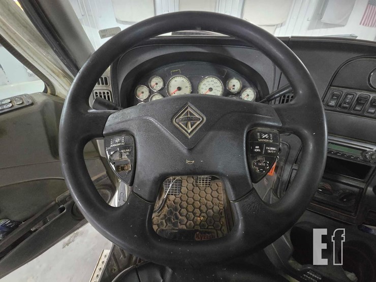 2014-international-prostar-image-10