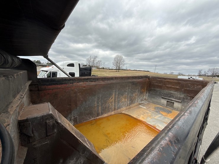 1990-peterbilt-357-image-64