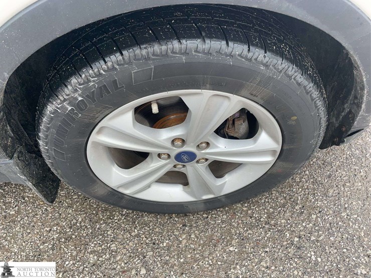 2014-ford-escape-image-22