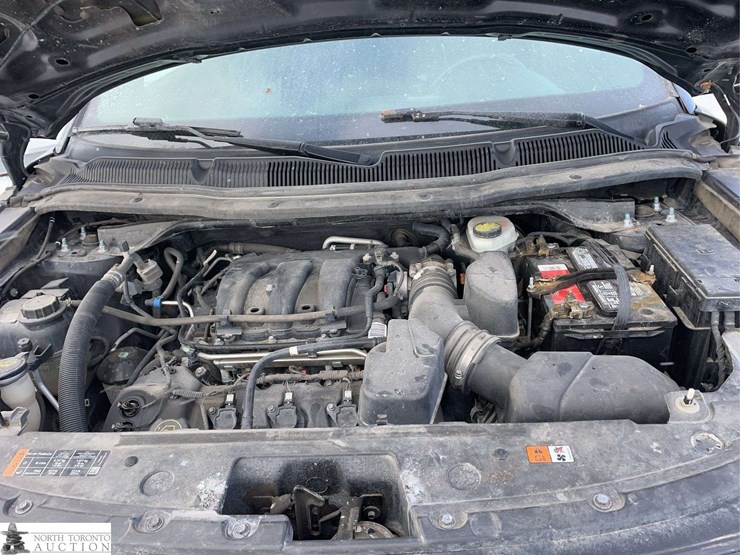 2017-ford-explorer-image-10