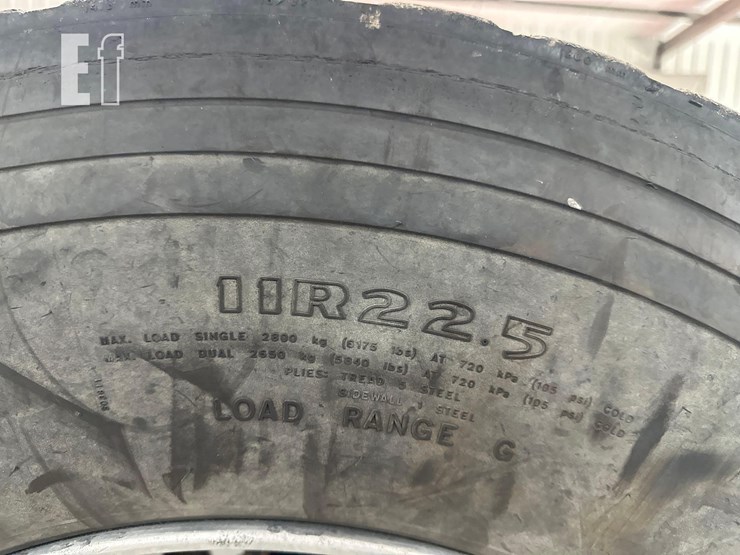 2010-mack-pinnacle-cxu613-image-35