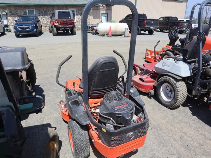 kubota-z231-zero-turn-mower-hours-showing:-35,-42in-cut-image-6