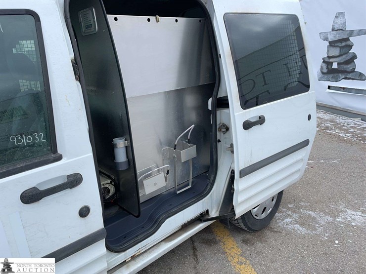 2012-ford-transit-connect-image-17