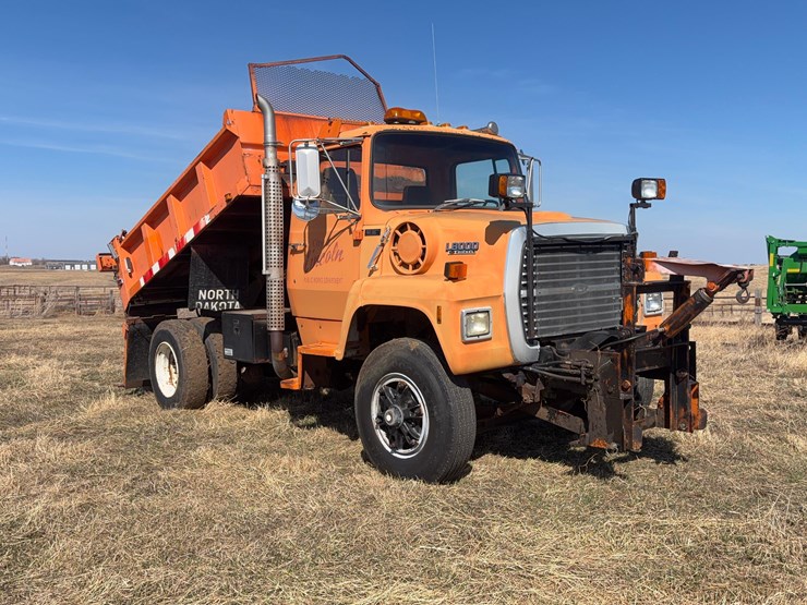 1989-ford-l8000-image-3