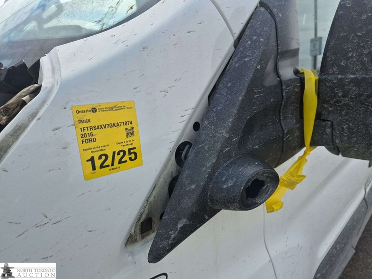 2016-ford-transit-image-31