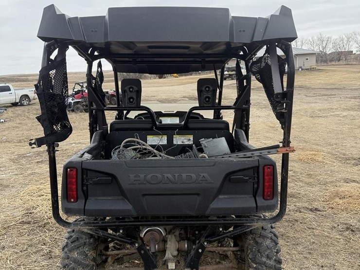 2016-honda-pioneer-700-image-6