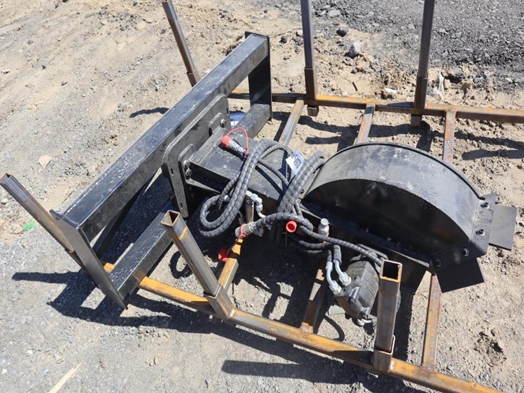 future-skid-steer-stump-grinder-image-2