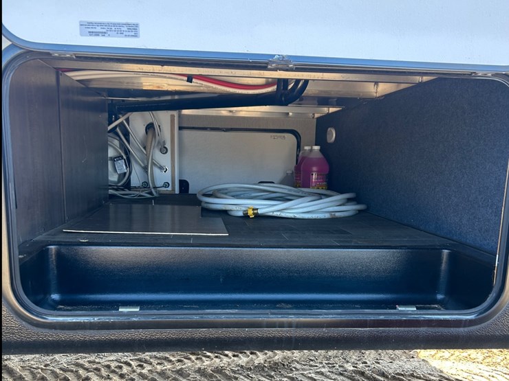 #200-•-2019-cruiser-aire-30bh-fifth-wheel-trailer-(prairie-farm)-(wi-title-in-delay)-image-28