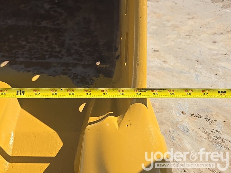 2019-caterpillar-336-image-25