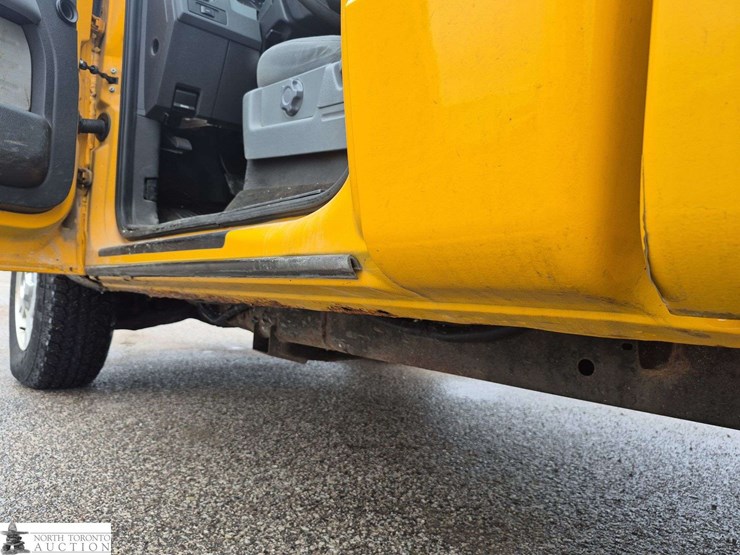 2013-ford-f150-image-22