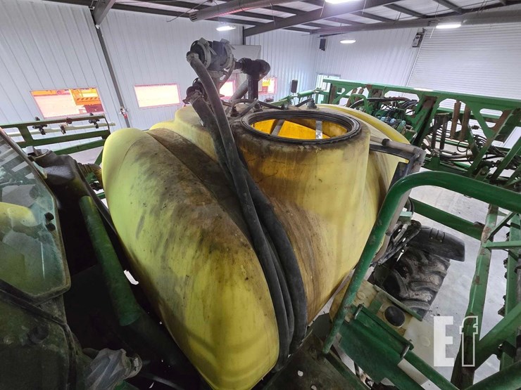 2011-john-deere-4630-image-22