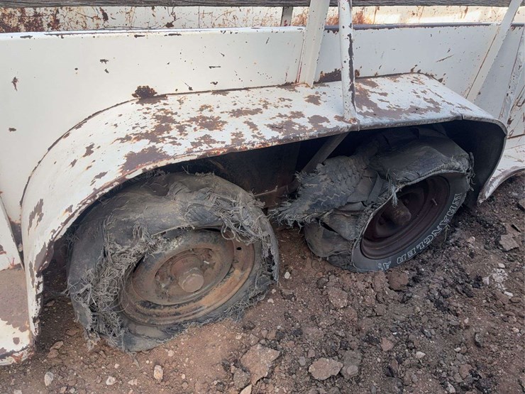 hale-livestock-trailer-image-19