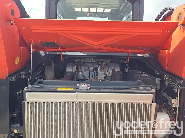 2021-kubota-svl75-2-image-39