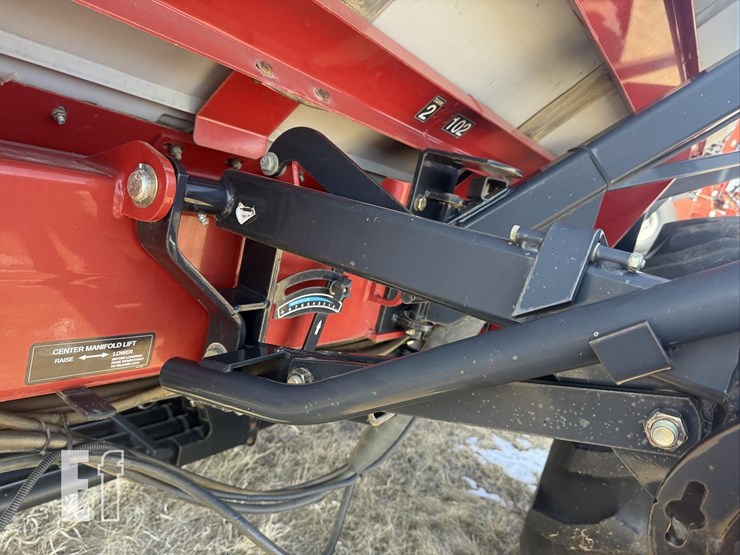 2011-case-ih-3430-image-23
