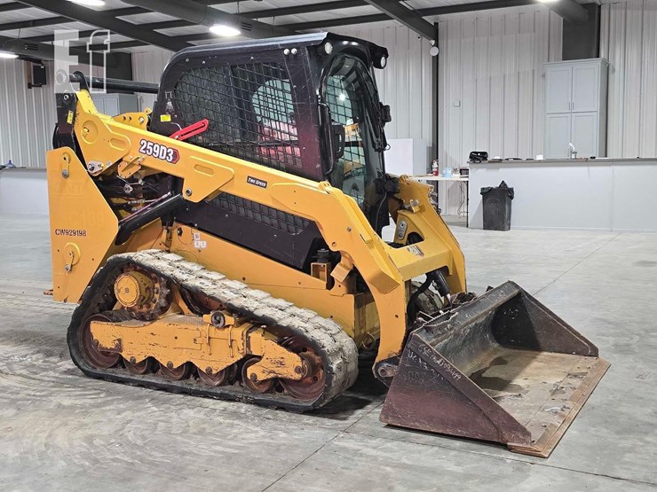 2023-caterpillar-259d3-image-2