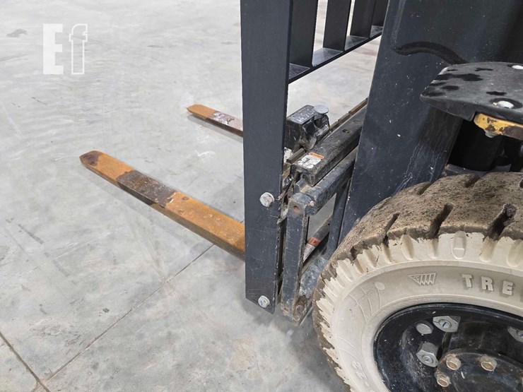 caterpillar-gp25n-image-12