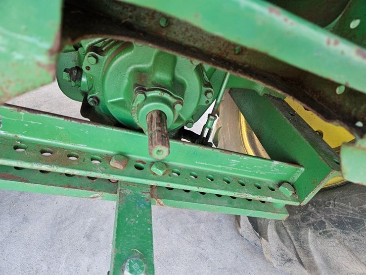 john-deere-r-image-16