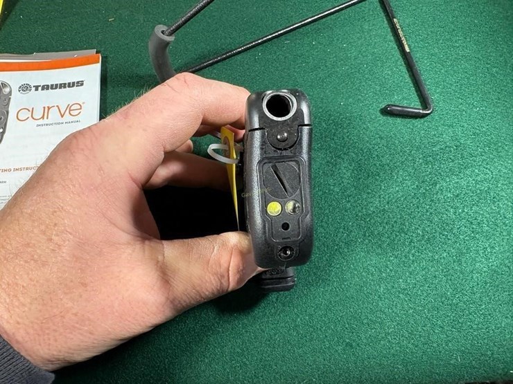 taurus-curve-380-auto-pistol-image-5