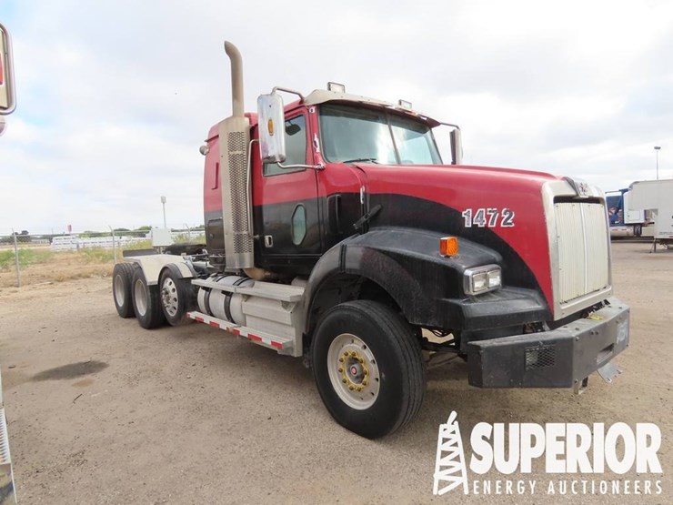 2015-western-star-4900-image-2