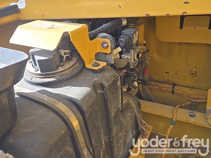 2017-caterpillar-336fl-image-59