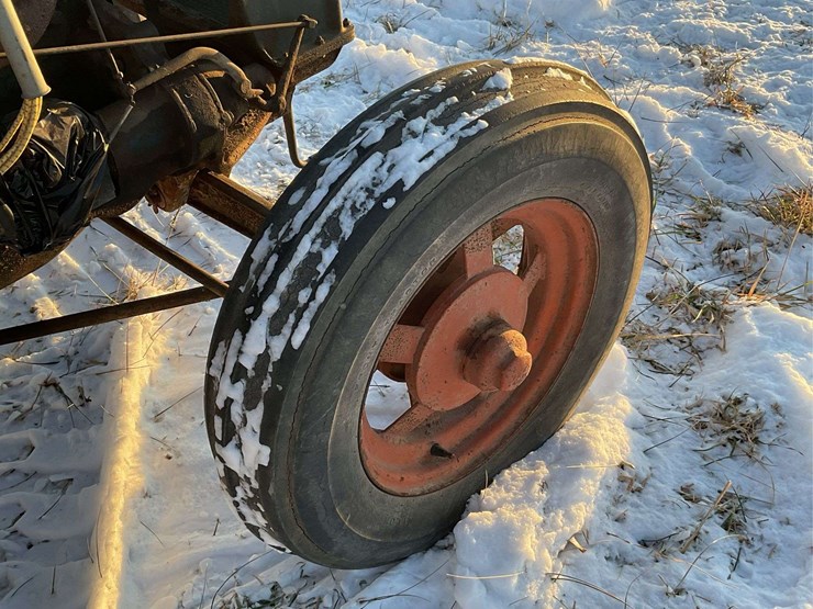 1935-fordson-image-14