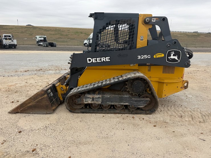 deere-325g-image-8