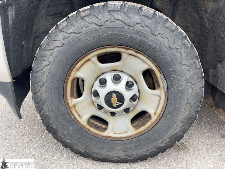 2016-chevrolet-silverado-2500hd-image-33