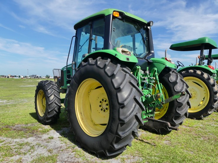 2011-john-deere-6430-image-4