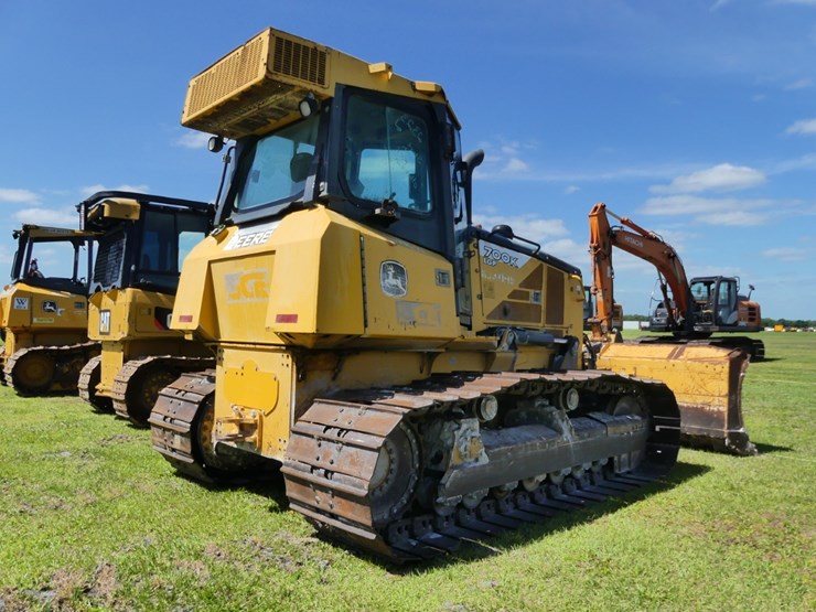 deere-700k-lgp-image-3