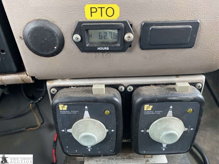 2007-sterling-acterra-image-13