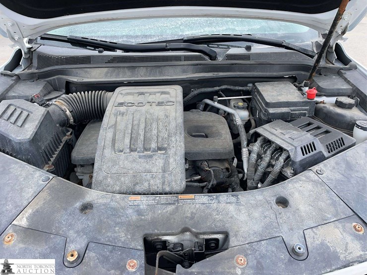 2015-chevrolet-equinox-image-10