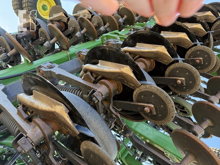 2012-john-deere-1890-image-159