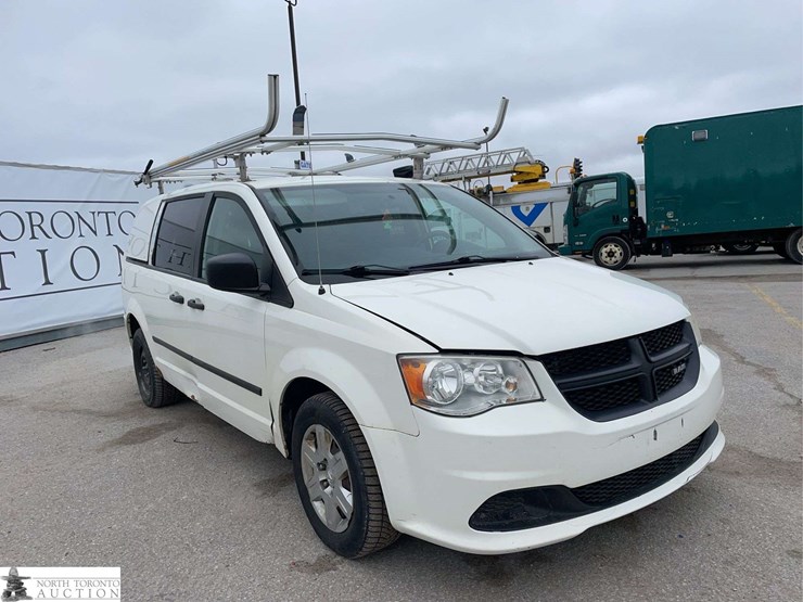 2013-ram-c/v-image-3