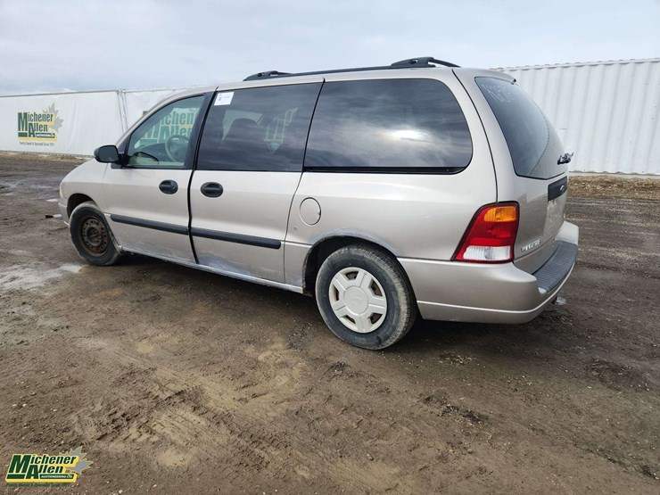2003-ford-windstar-image-3