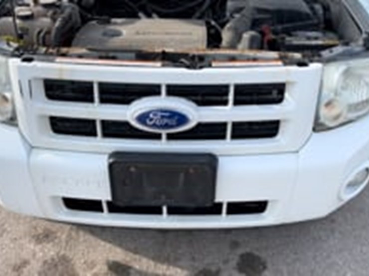 2011-ford-escape-hybrid-image-9