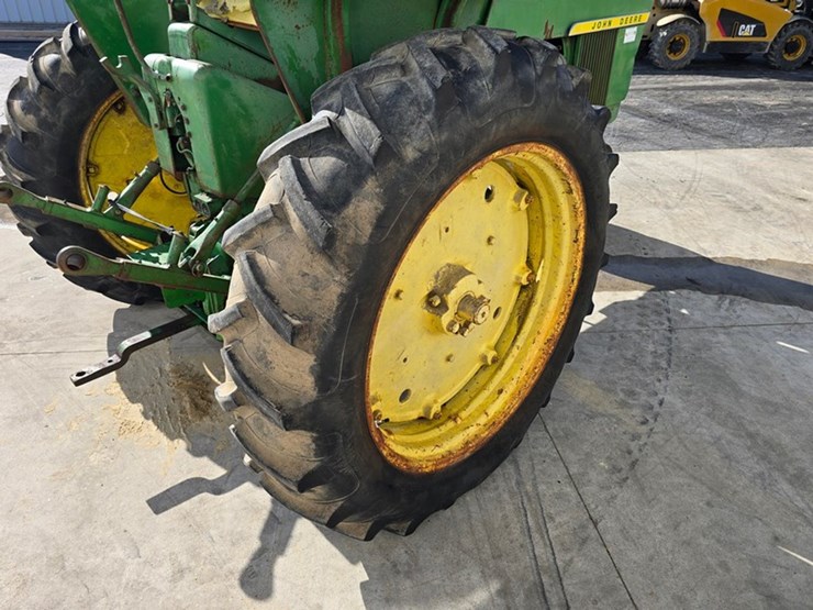 1967-john-deere-2510-image-19