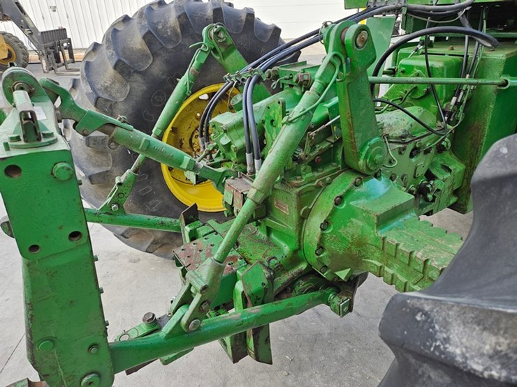 1974-john-deere-7520-image-12