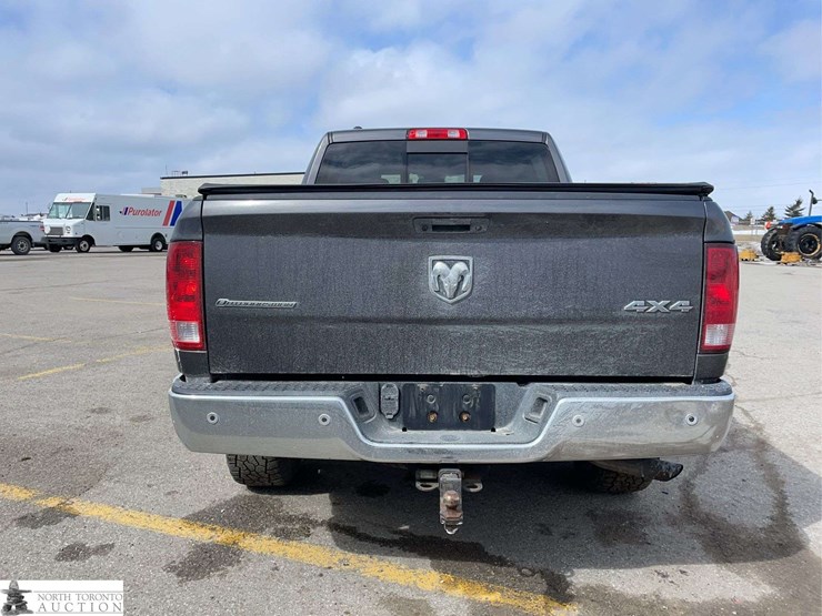 2017-dodge-1500-image-6