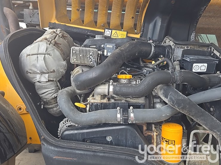 2018-jcb-512-56-image-61