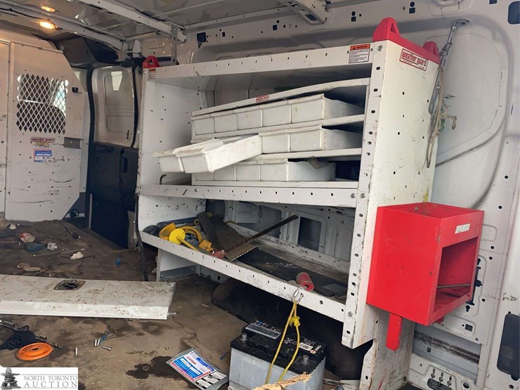 2015-ford-transit-image-25