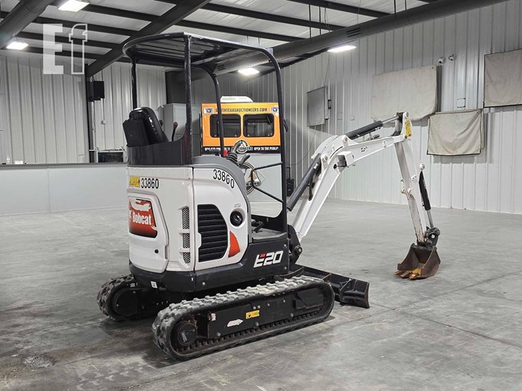 2022-bobcat-e20-image-3