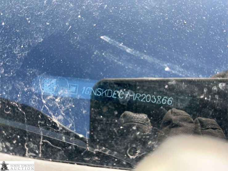 2017-chevrolet-tahoe-image-16