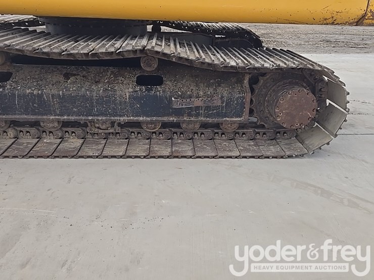 2017-deere-210g-lc-image-13