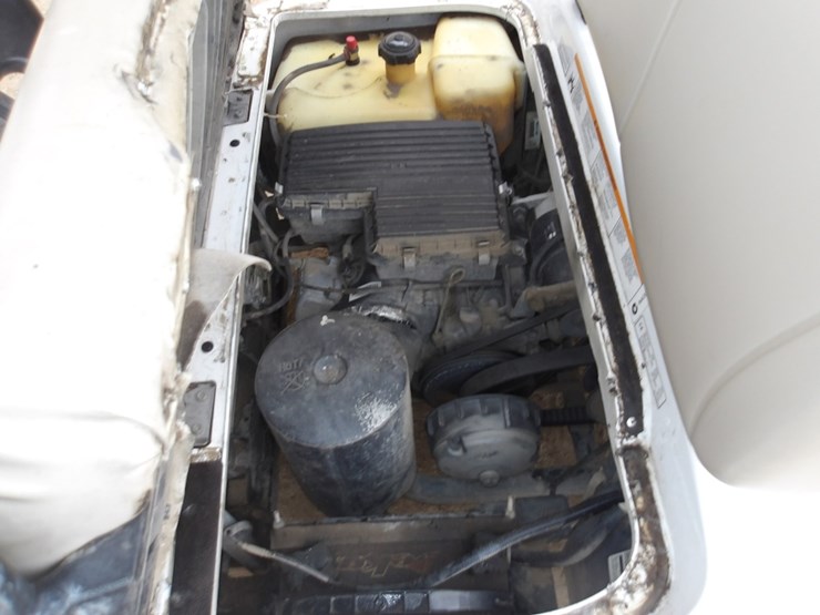 #6604-•-yamaha-g16-gas-golf-cart-image-8