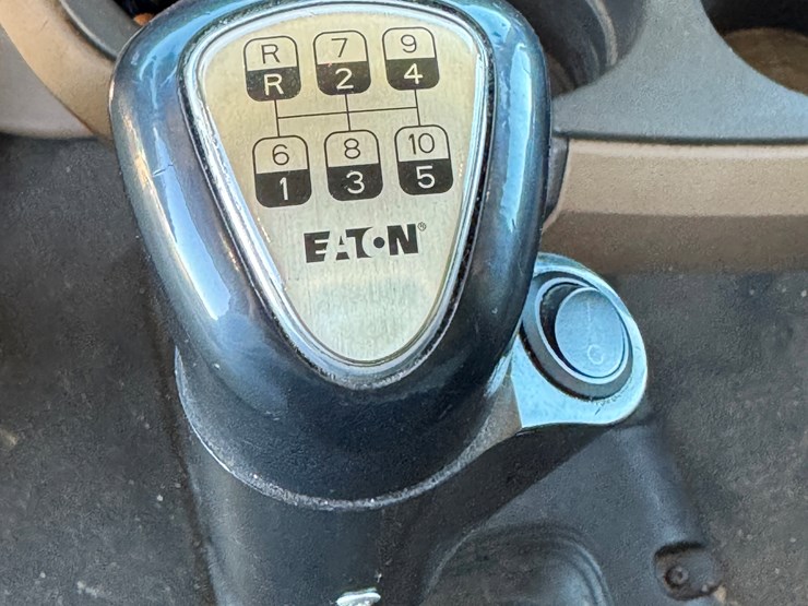 2015-kenworth-t680-image-6