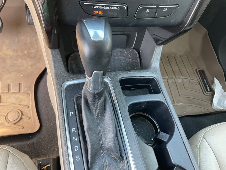 2017-ford-escape-image-17