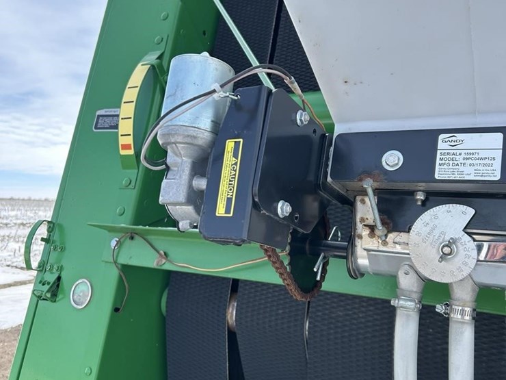 2001-john-deere-567-image-11